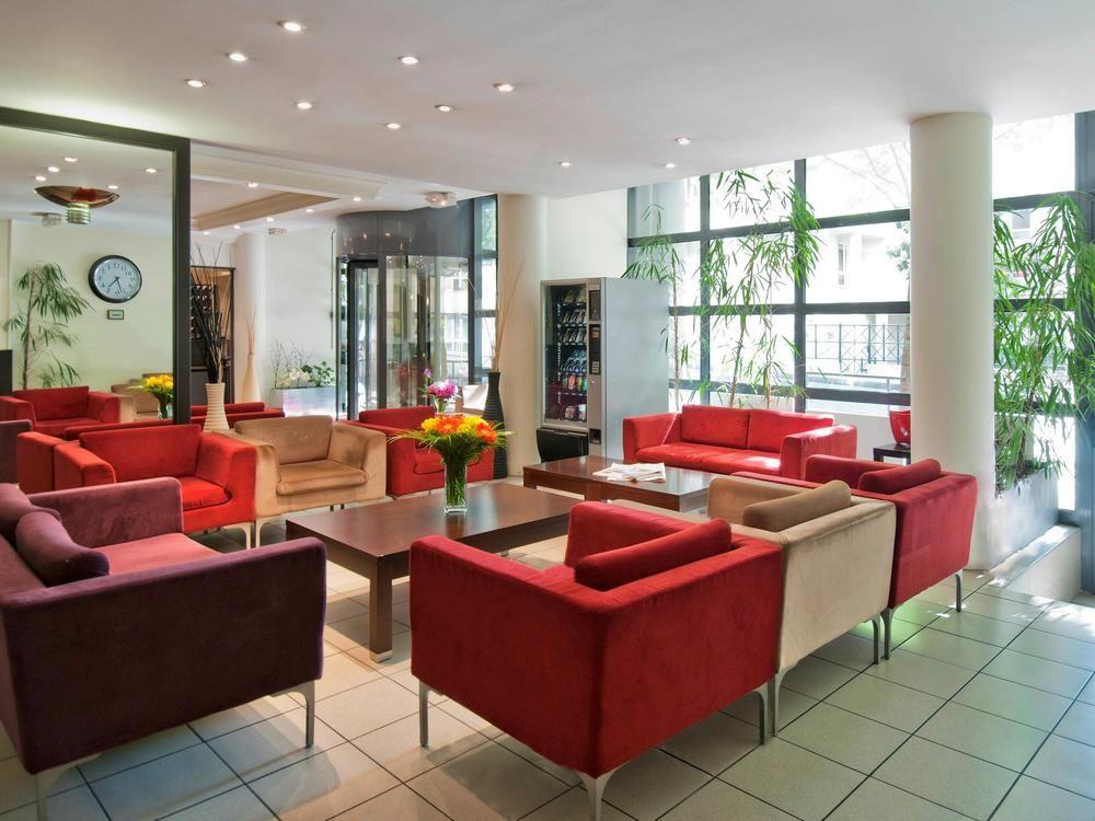 อะดาโจ แอคเสส ดีเฟนส์ วินซี อพาร์ตโฮเต็ล Aparthotel กูร์เบอวัวร์ ภายนอก รูปภาพ